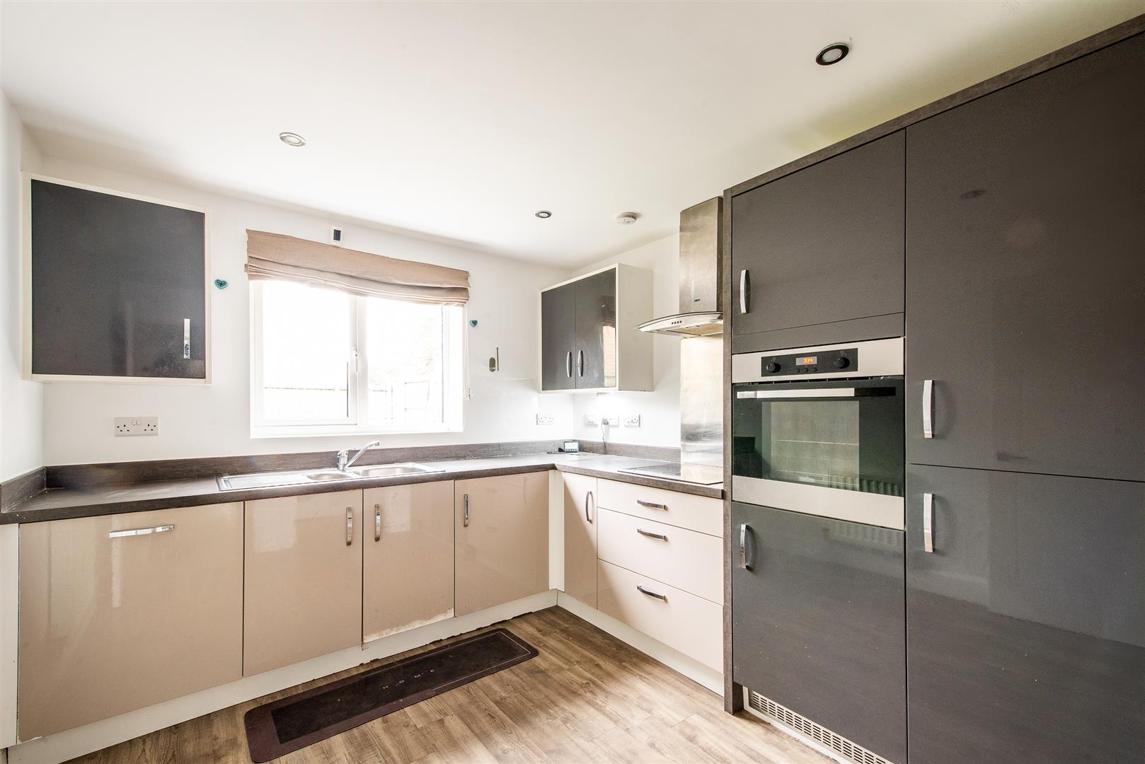 Oak Leaf Drive, Preston
